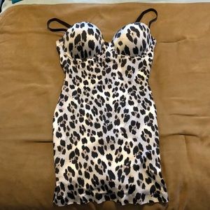 Victoria’s Secret power figure cupped shaping slip